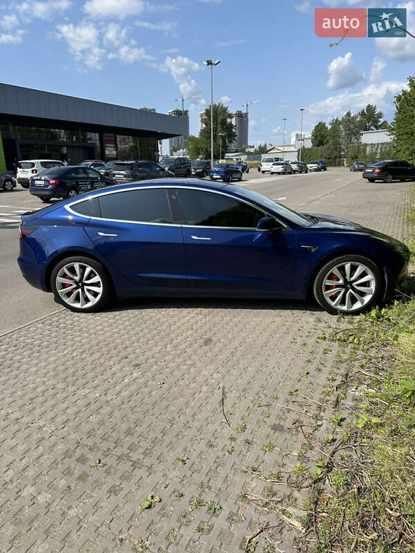 Седан Tesla Model 3 2018 в Киеве фото 6 Седан Tesla Model 3 2018 в Киеве