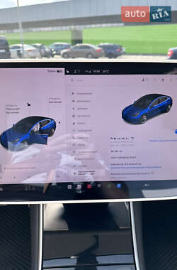 Седан Tesla Model 3 2018 в 