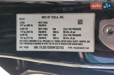Седан Tesla Model 3 2022 в 
