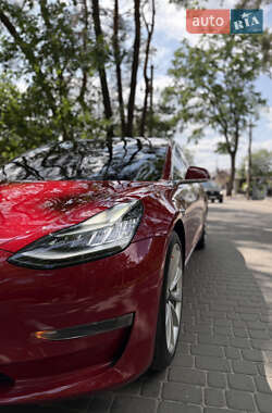 Седан Tesla Model 3 2018 в 
