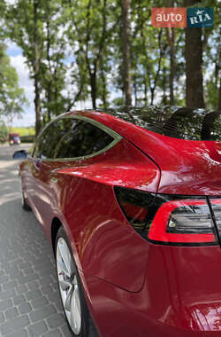Седан Tesla Model 3 2018 в 