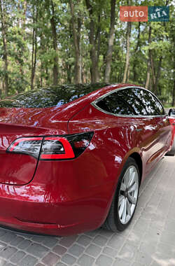 Седан Tesla Model 3 2018 в 