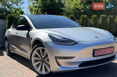 Седан Tesla Model 3 2018 в 