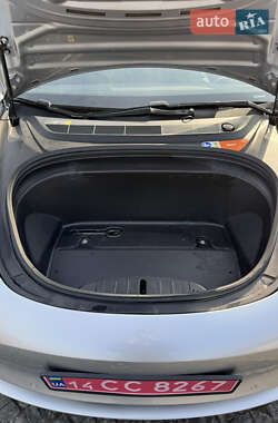 Седан Tesla Model 3 2018 в 