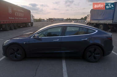 Седан Tesla Model 3 2018 в 