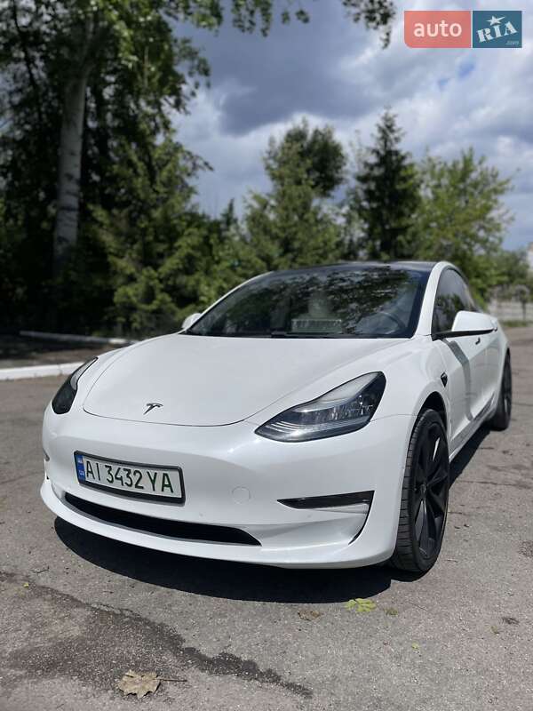 Седан Tesla Model 3 2019 в Сквире