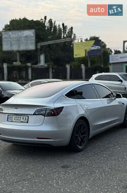 Седан Tesla Model 3 2018 в 