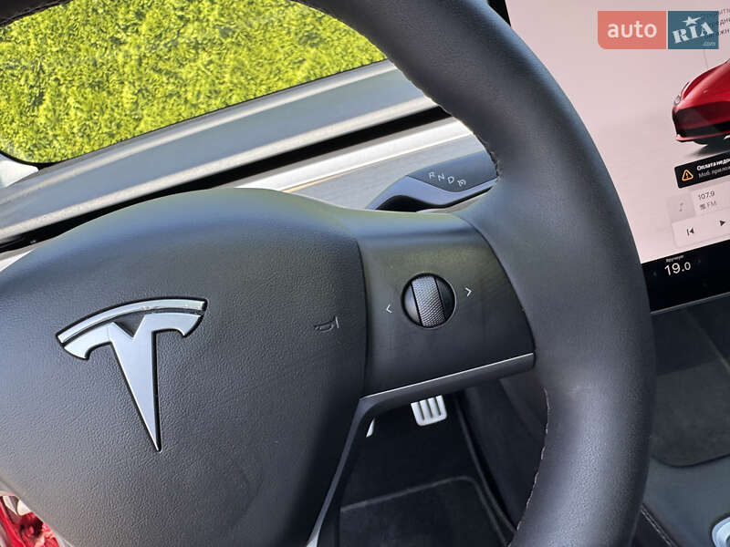Седан Tesla Model 3 2022 в Стрые