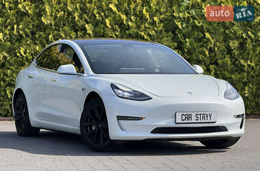 Седан Tesla Model 3 2019 в 