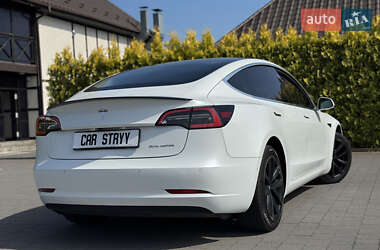 Седан Tesla Model 3 2019 в 