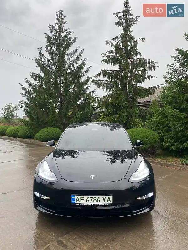Tesla Model 3 2019