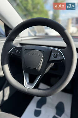 Седан Tesla Model 3 2024 в Виннице