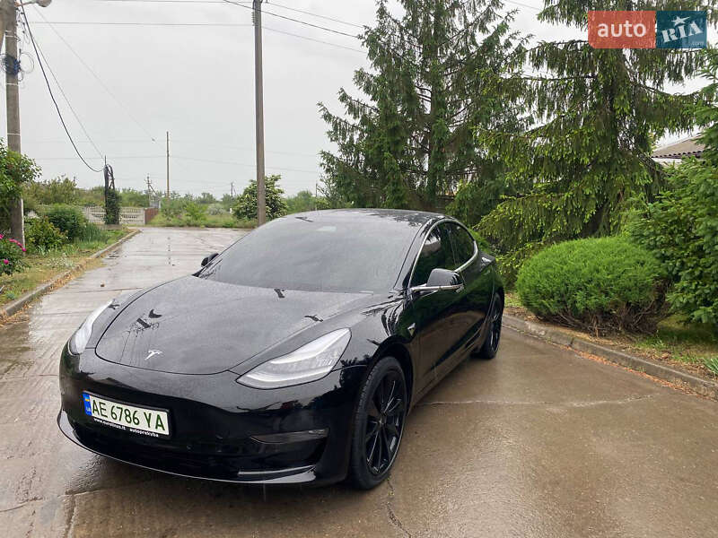 Седан Tesla Model 3 2019 в Кривом Роге