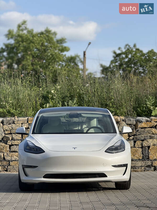 Седан Tesla Model 3 2021 в Калуше фото 4 Седан Tesla Model 3 2021 в Калуше