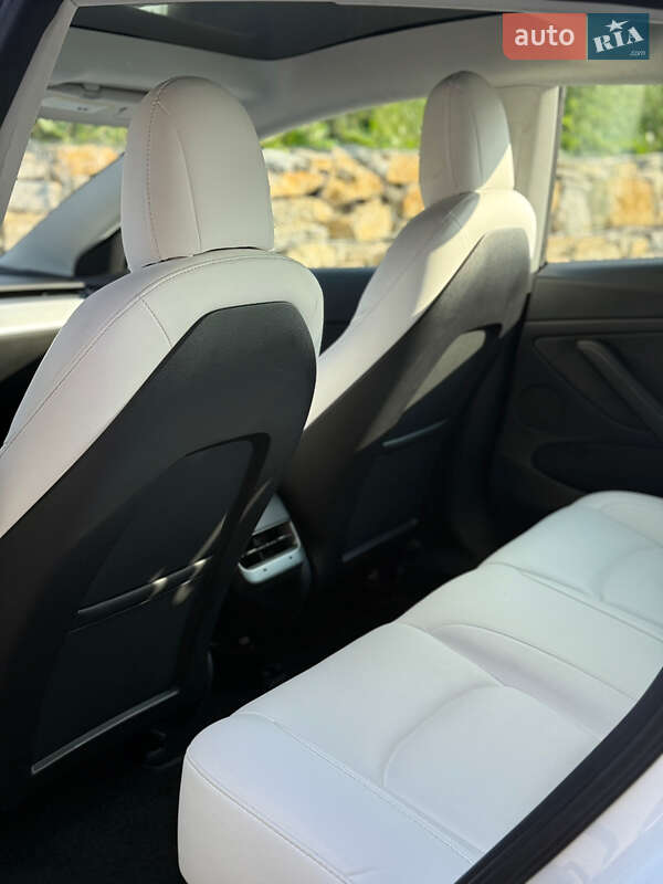 Седан Tesla Model 3 2021 в Калуше фото 16 Седан Tesla Model 3 2021 в Калуше