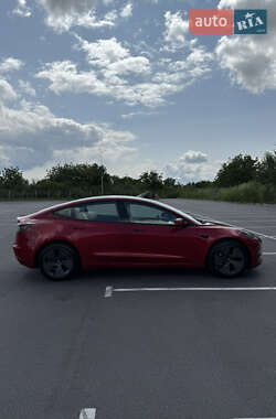 Седан Tesla Model 3 2020 в 