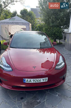 Седан Tesla Model 3 2018 в 