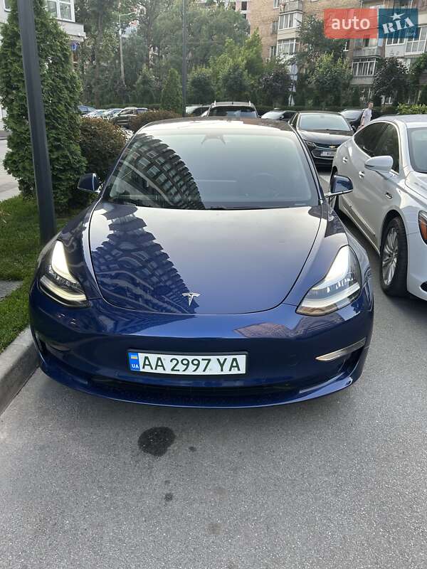 Седан Tesla Model 3 2018 в Киеве фото 3 Седан Tesla Model 3 2018 в Киеве