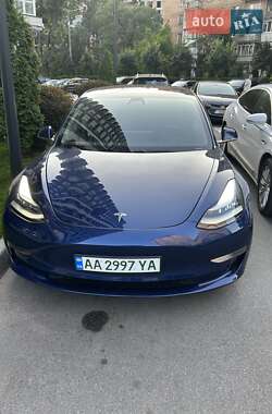 Седан Tesla Model 3 2018 в 