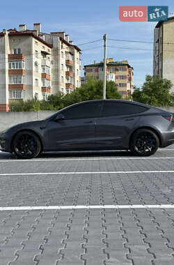 Седан Tesla Model 3 2019 в 
