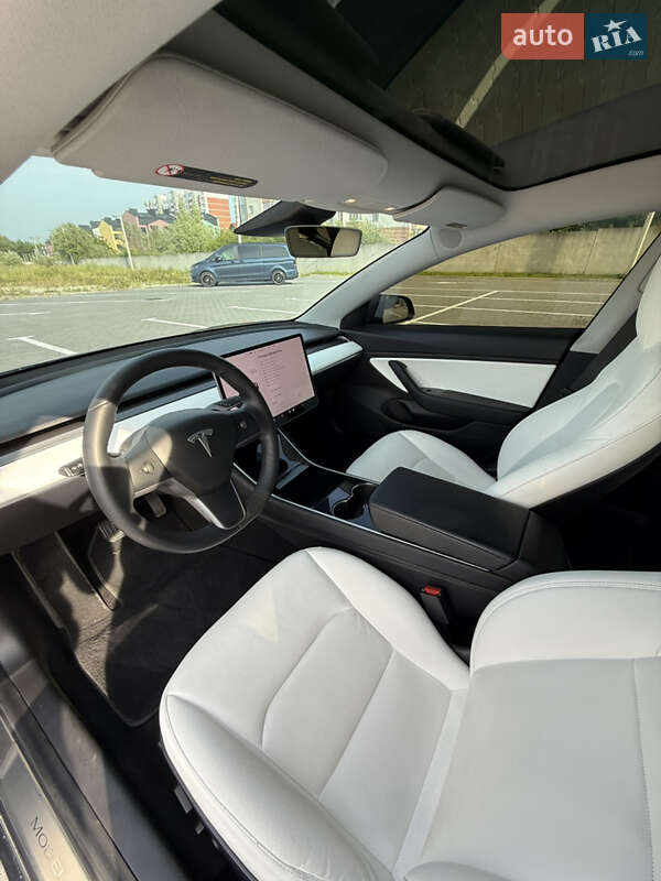 Седан Tesla Model 3 2019 в Львові фото 9 Седан Tesla Model 3 2019 в Львові
