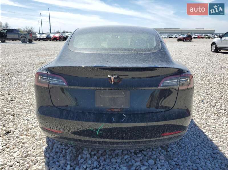 Седан Tesla Model 3 2022 в Львові