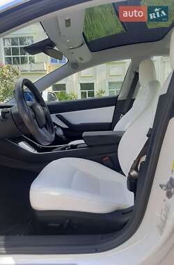 Седан Tesla Model 3 2018 в 
