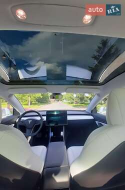 Седан Tesla Model 3 2018 в 