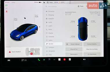 Седан Tesla Model 3 2021 в 