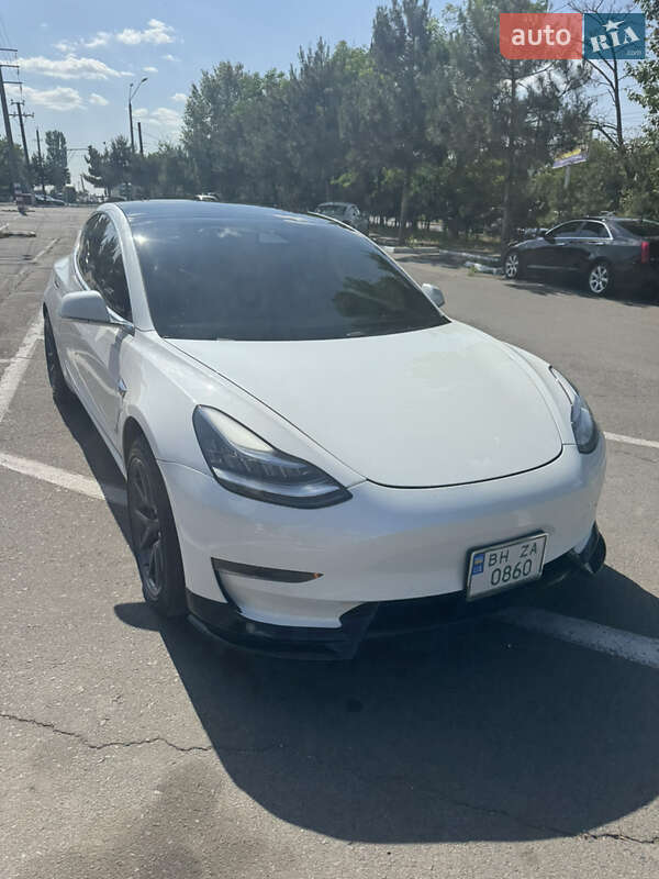 Седан Tesla Model 3 2019 в Одессе фото 5 Седан Tesla Model 3 2019 в Одессе