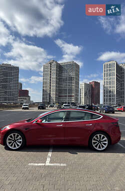 Седан Tesla Model 3 2019 в 