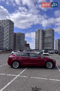 Седан Tesla Model 3 2019 в 