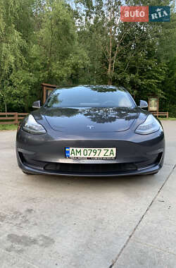 Седан Tesla Model 3 2019 в 
