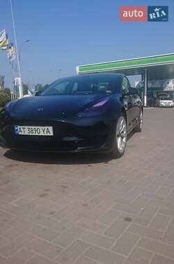 Седан Tesla Model 3 2022 в Івано-Франківську