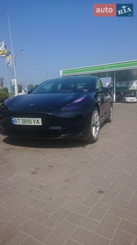 Tesla Model 3 2022