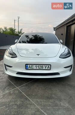 Седан Tesla Model 3 2018 в Днепре