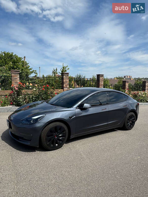 Седан Tesla Model 3 2023 в Полтаві фото 17 Седан Tesla Model 3 2023 в Полтаві
