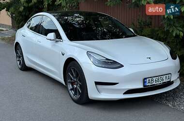 Седан Tesla Model 3 2020 в Виннице