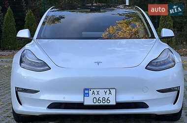 Седан Tesla Model 3 2018 в 