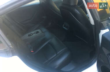 Седан Tesla Model 3 2023 в 
