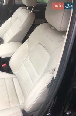 Седан Tesla Model 3 2023 в 