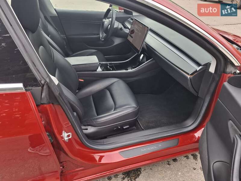 Седан Tesla Model 3 2018 в Харькове
