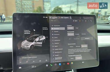 Седан Tesla Model 3 2019 в 