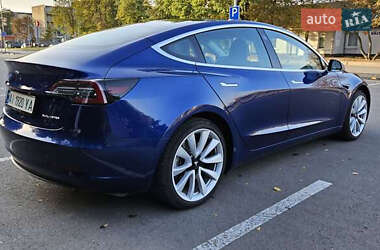 Седан Tesla Model 3 2020 в 