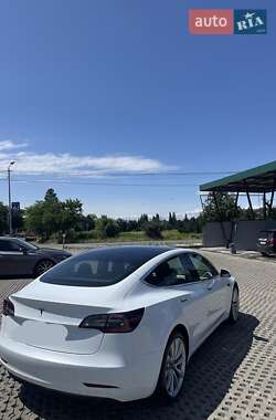 Седан Tesla Model 3 2018 в 