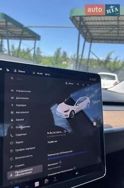 Седан Tesla Model 3 2018 в 