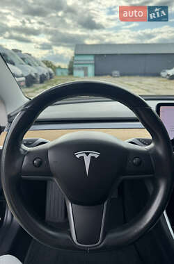 Седан Tesla Model 3 2018 в 