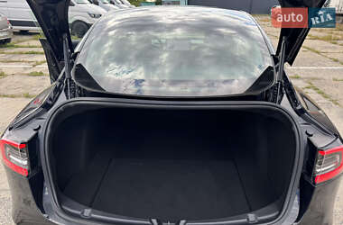 Седан Tesla Model 3 2018 в 