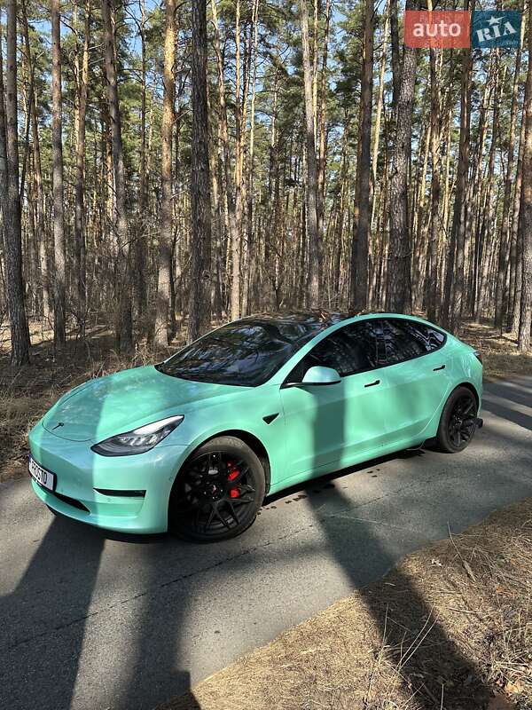Седан Tesla Model 3 2018 в Вишгороді фото Седан Tesla Model 3 2018 в Вишгороді