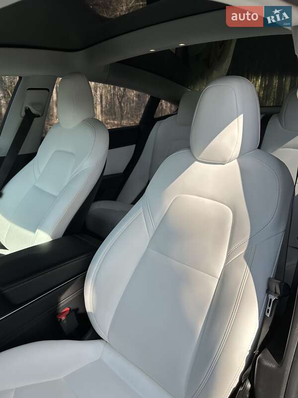 Седан Tesla Model 3 2018 в Вишгороді фото 12 Седан Tesla Model 3 2018 в Вишгороді